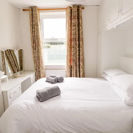 Churchfield House Holiday home *