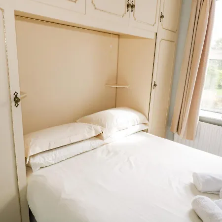 Holiday home Churchfield House