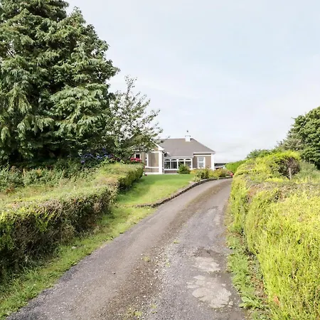 Churchfield House Дом отдыха *