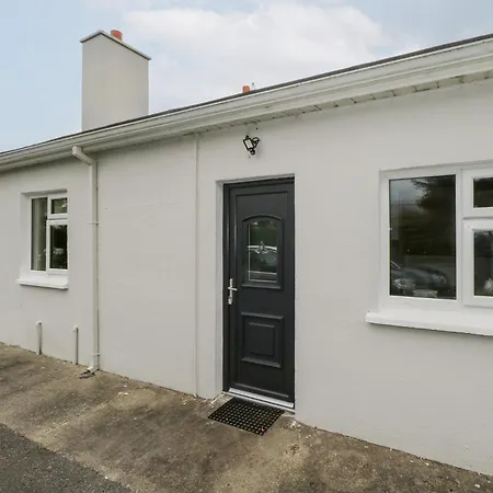 Churchfield House Дом отдыха *